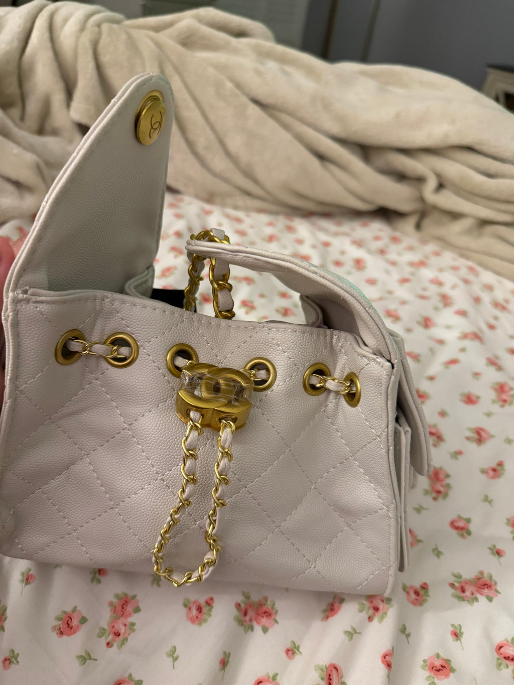 White Chanel 25 Bag