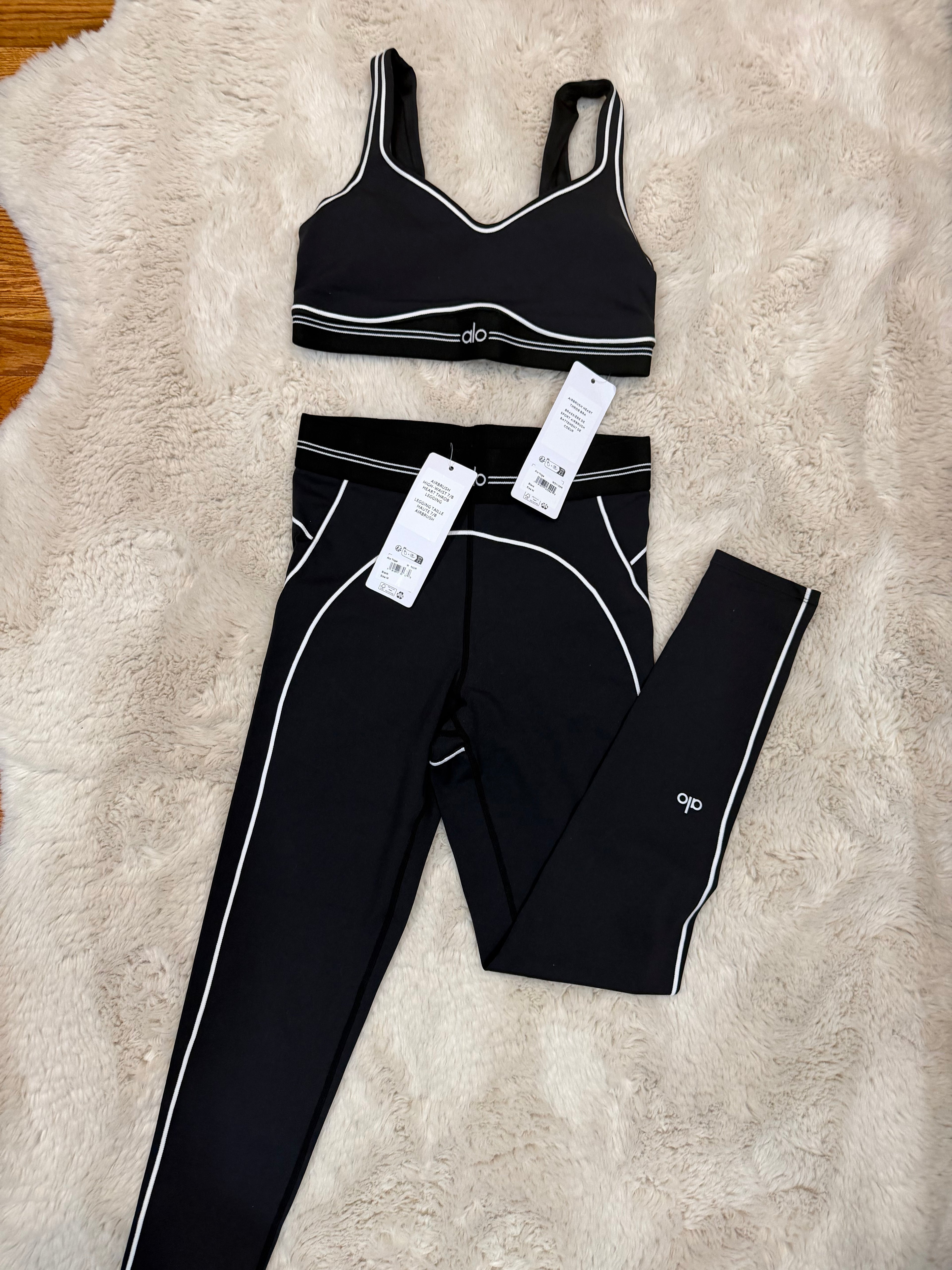 Alo Yoga Heartthrob Set Black